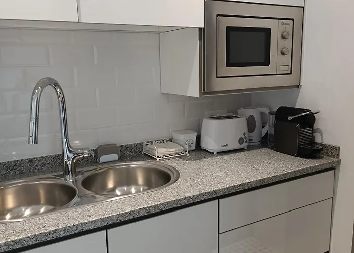 Cachinnans & 旅馆 *